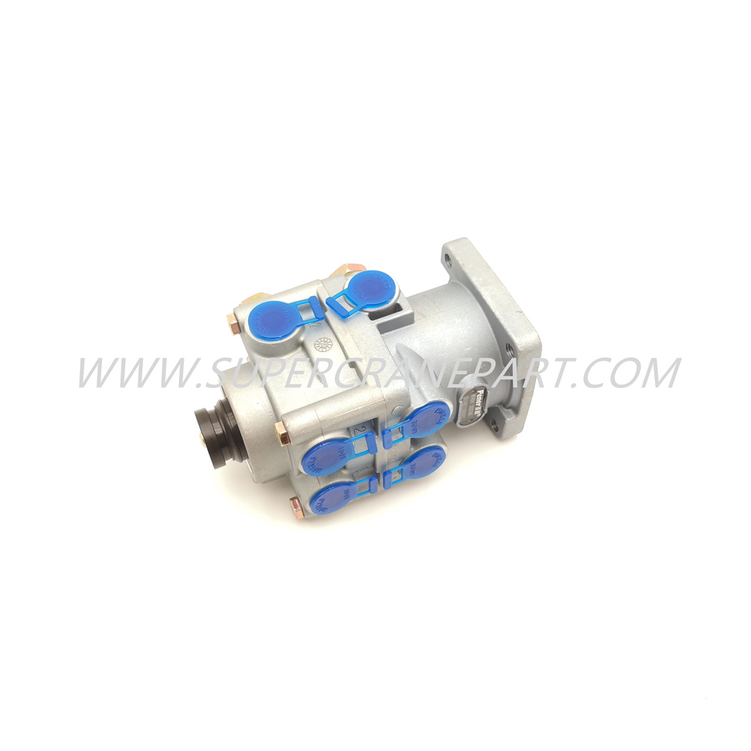 A220401000250 Foot Brake Valve 3514CF1-020CH
