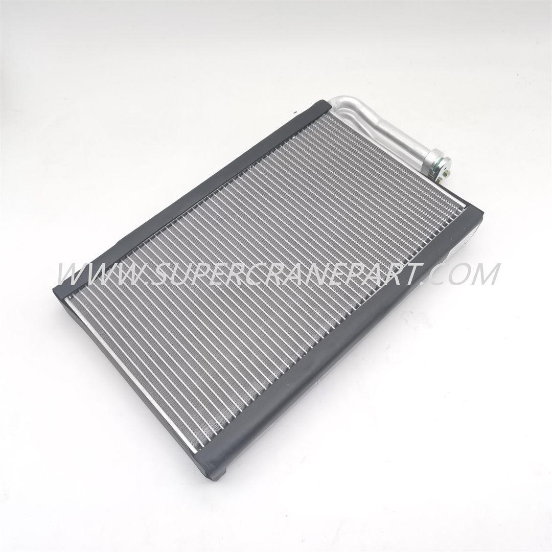 269902696 condenser