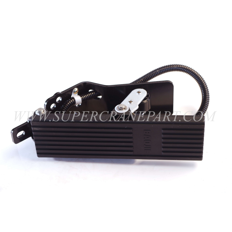 141702020008D Electronic Throttle J-B0145(4508)