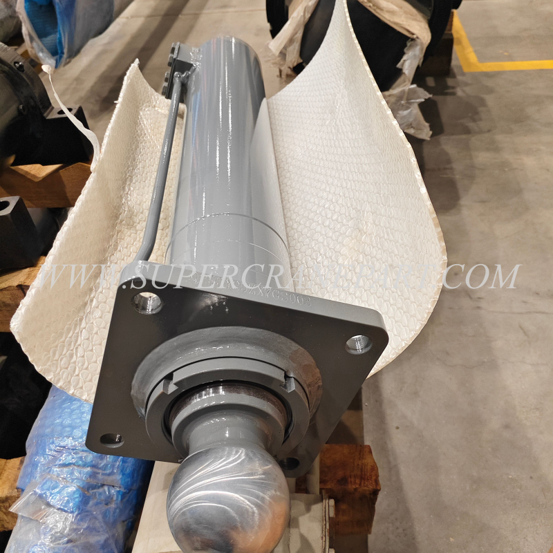 13310482 Fifth Outrigger Oil Cylinder ZXQY25C.50Y